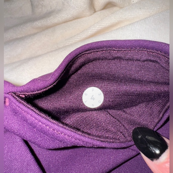 Lululemon leggings - Picture 3 of 3